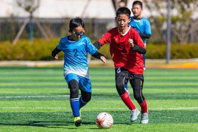 群益证券调低亨通光电目标价至75元，维持增持评级